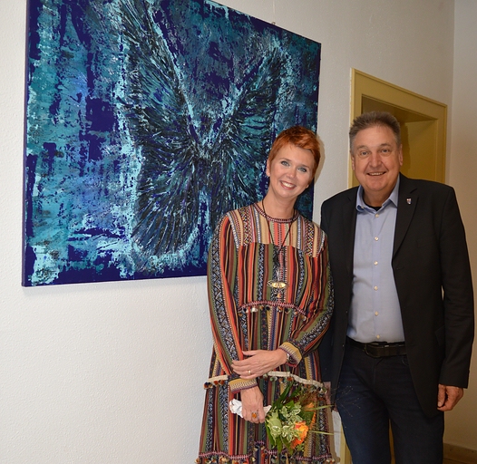 Künstlerin Ivonne Vogel und Bürgermeister Hans-Christian Lehmann